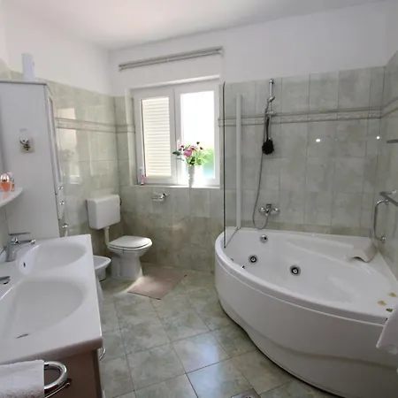 Vila Elegant Hariz Near Porec - Fully Ac & Large Pool Gedici