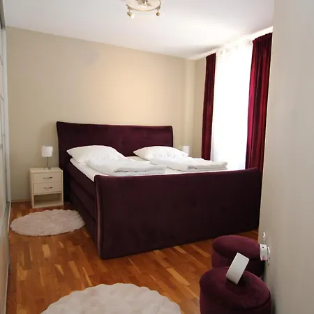 Elegant Hariz Near Porec - Fully Ac & Large Pool *