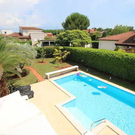 Elegant Hariz Near Porec - Fully Ac & Large Pool *