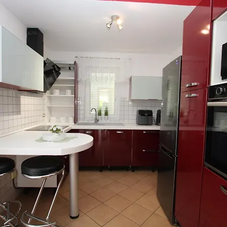 Elegant Hariz Near Porec - Fully Ac & Large Pool * Gedići